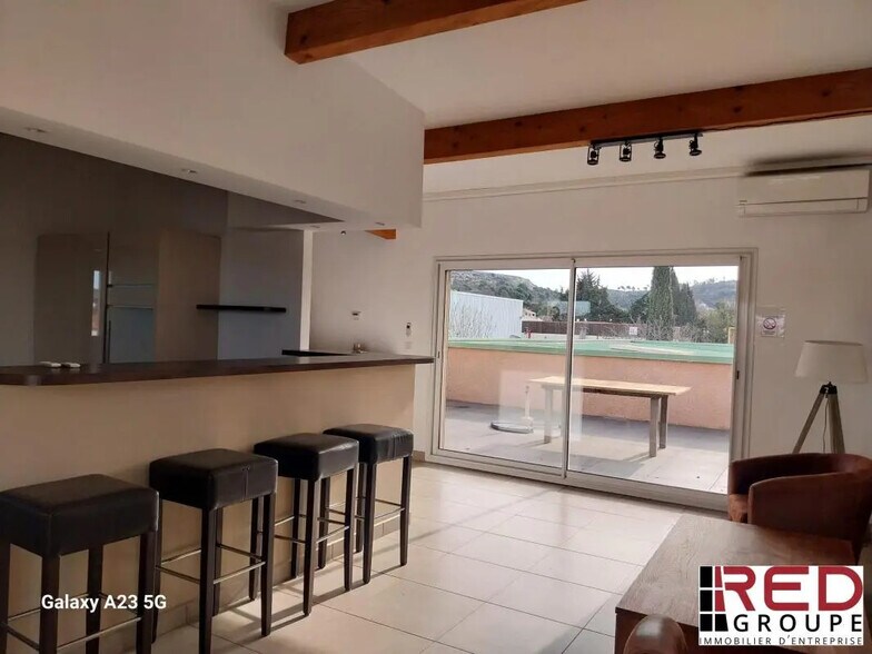 Zi, Vitrolles for lease - Building Photo - Image 2 of 7