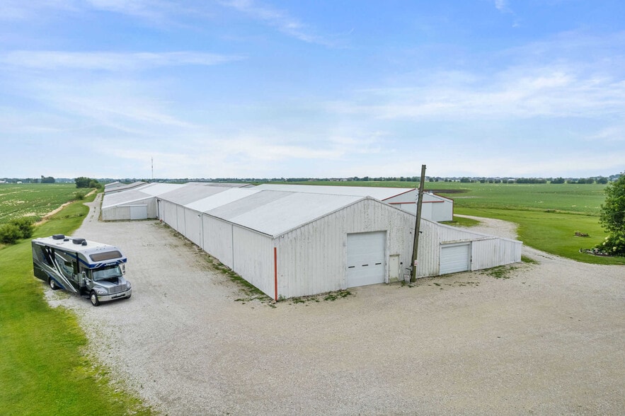 15325 W Baker Rd, Manhattan, IL for sale - Building Photo - Image 3 of 10