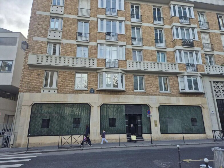 Commerce de détail dans Paris à louer - Photo du bâtiment - Image 1 de 10