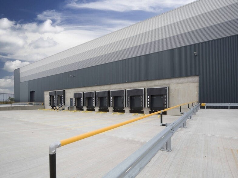 Wyvern Way, Derby for lease - Building Photo - Image 3 of 7