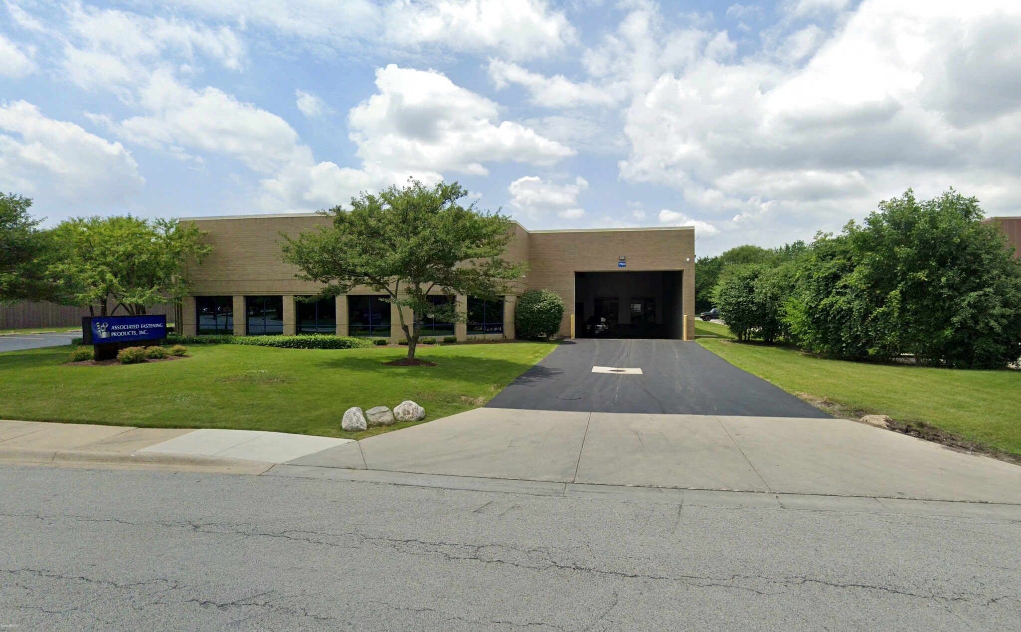 700 Hilltop Dr, Itasca, IL for lease Building Photo- Image 1 of 4