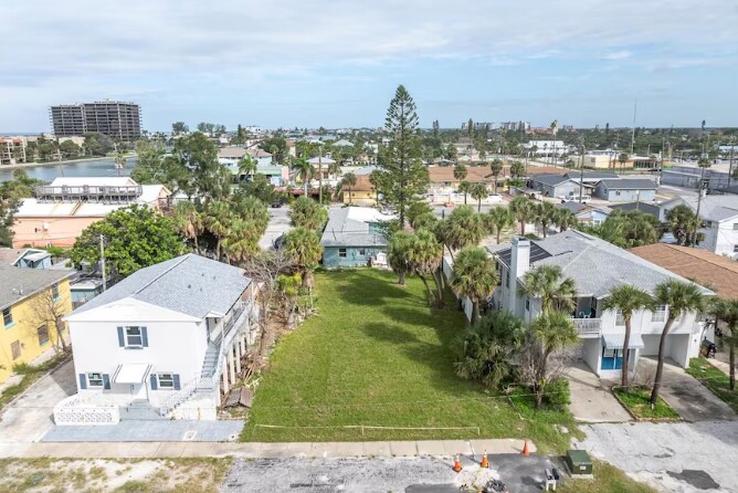 623 73rd Ave, St Pete Beach, FL à vendre - Photo de construction - Image 1 de 1