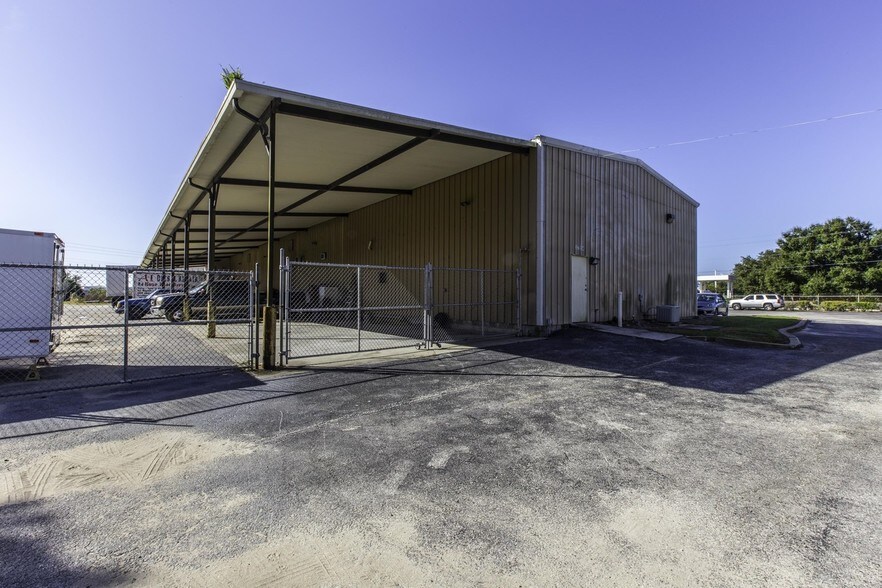 3718 Dmg Dr, Lakeland, FL for sale - Primary Photo - Image 1 of 31