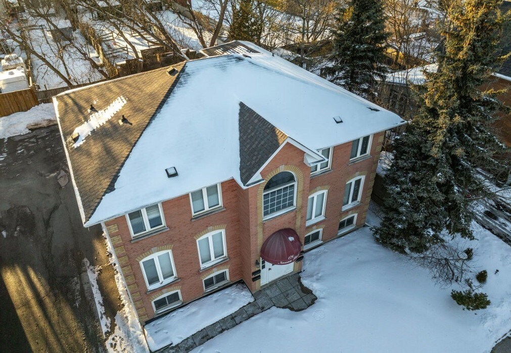 180 Nassau St, Oshawa, ON for sale Primary Photo- Image 1 of 1