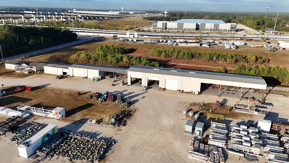 12814 Boudreaux Rd, Tomball, TX à louer - Photo du bâtiment - Image 3 de 6