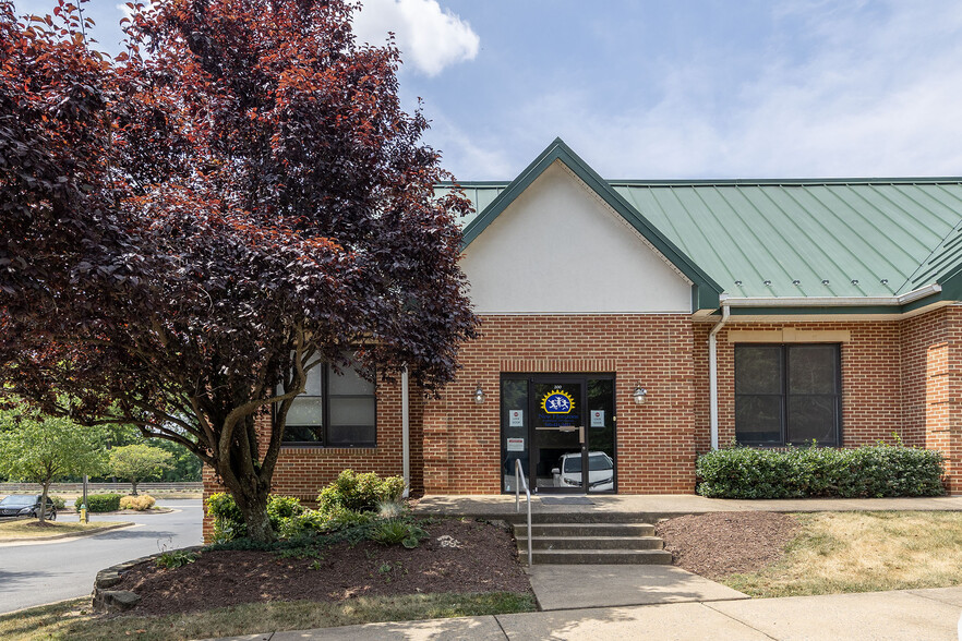 500 W Jubal Early Dr, Winchester, VA for sale - Building Photo - Image 1 of 1