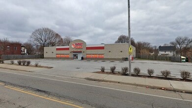 580 Vernon Odom Blvd, Akron, OH for lease Interior Photo- Image 2 of 7