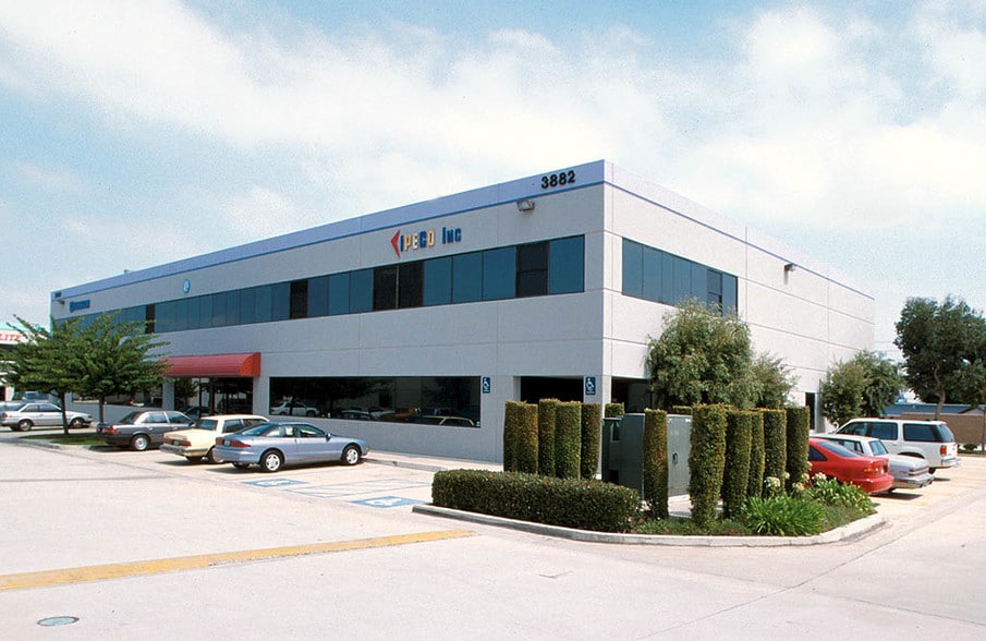3882 Del Amo Blvd, Torrance, CA for lease - Primary Photo - Image 1 of 8