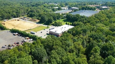 999 Willow Grove St, Hackettstown, NJ à louer - Vidéo sur l’inscription commerciale 