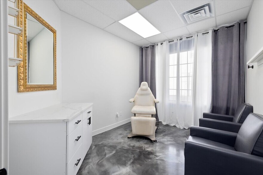 204 S Durbin St, Casper, WY à louer - Photo du bâtiment - Image 2 de 35