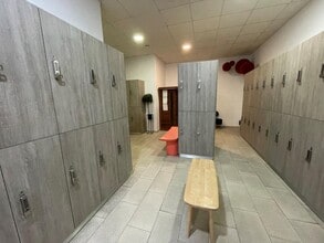 7 Rue James Joule, Guyancourt for sale Interior Photo- Image 1 of 1