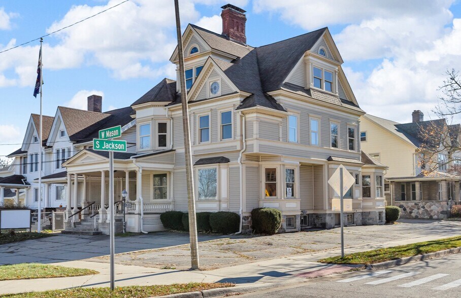 601 S Jackson St, Jackson, MI à vendre - Photo du bâtiment - Image 2 de 53