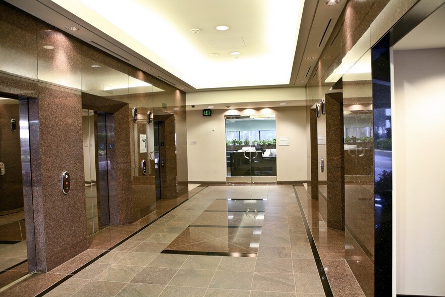 1230 Rosecrans Ave, Manhattan Beach, CA à louer - Photo intérieure - Image 3 de 83