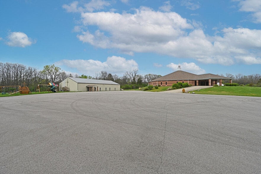 5990 Michael Rd, Middletown, OH à vendre - Photo du bâtiment - Image 2 de 91