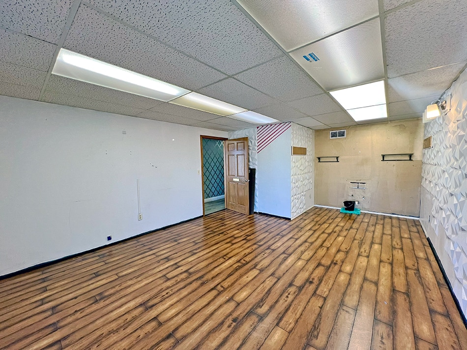 10304 Lincoln Trl, Fairview Heights, IL for lease Interior Photo- Image 1 of 1