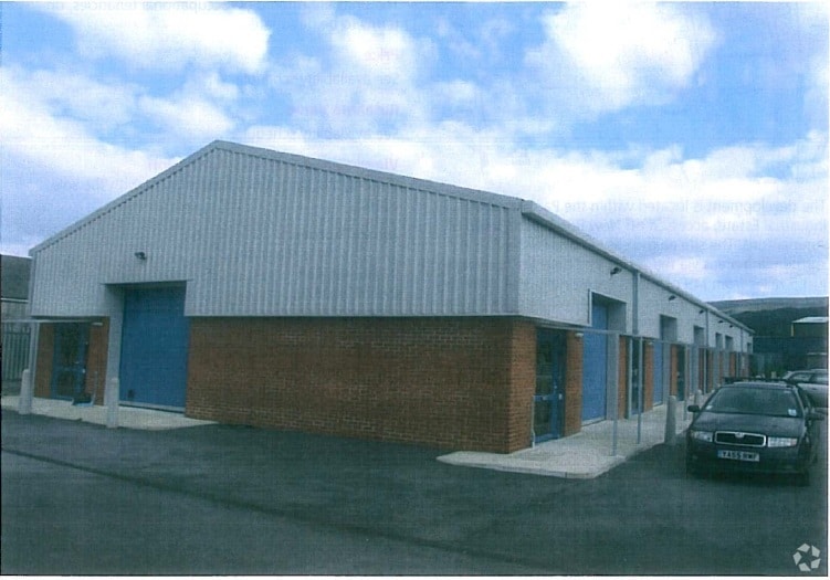 New Rd, Ammanford for lease Primary Photo- Image 1 of 2