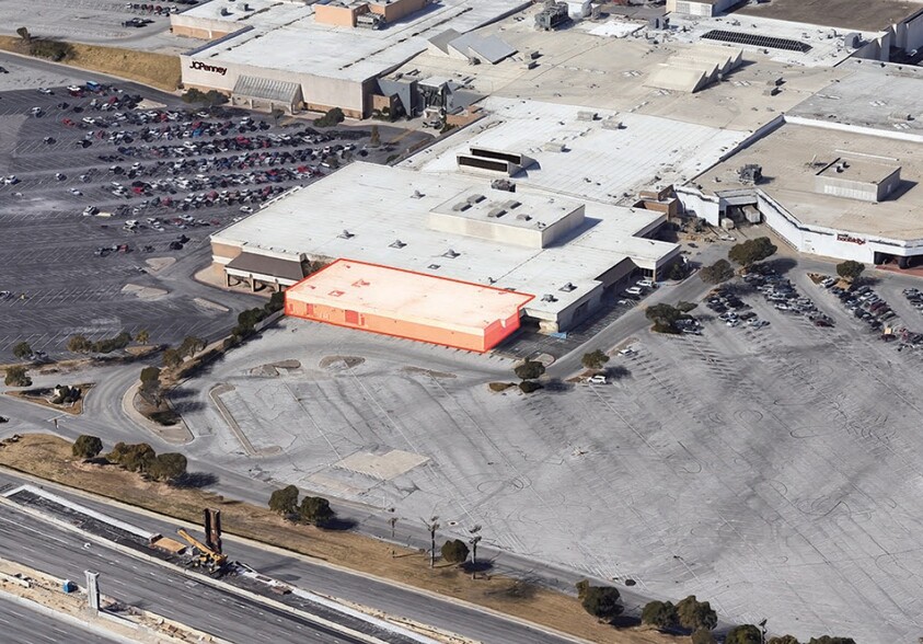 6301 NW Loop 410, San Antonio, TX for lease - Aerial - Image 2 of 6