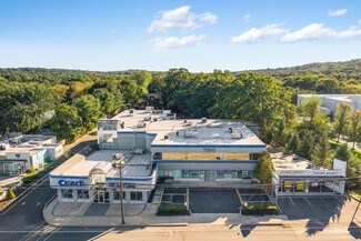 Plus de détails pour 1160 E Jericho Tpke, Huntington, NY - Bureau à vendre