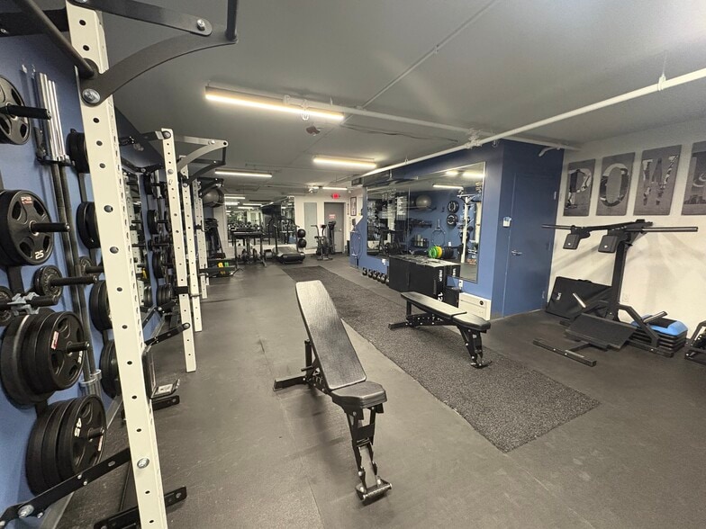 1470 Tremont St, Boston, MA for lease - Building Photo - Image 3 of 8