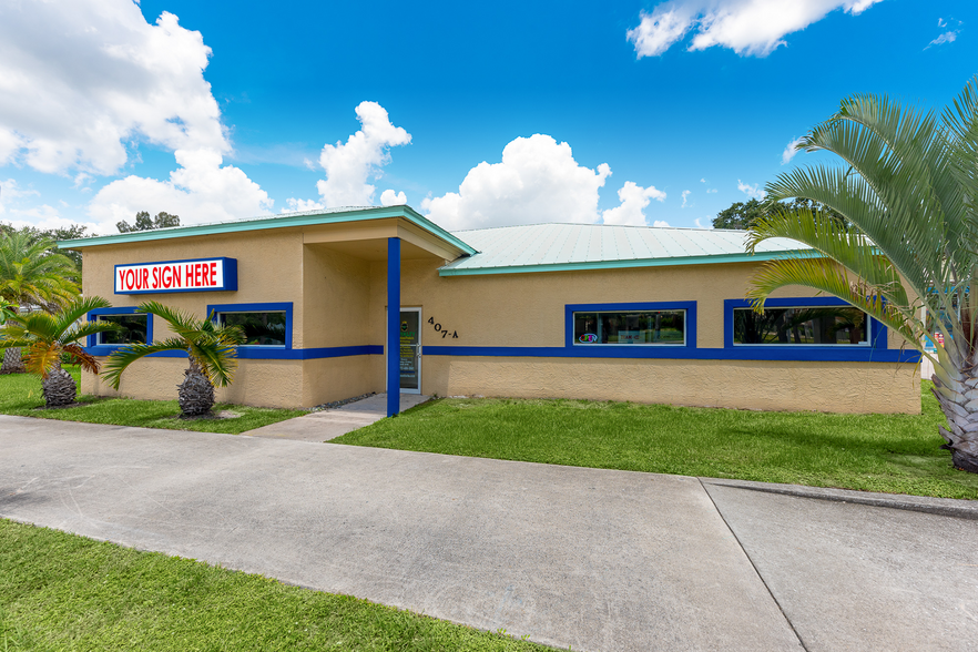 407 SE Ocean Blvd, Stuart, FL for lease - Primary Photo - Image 1 of 16