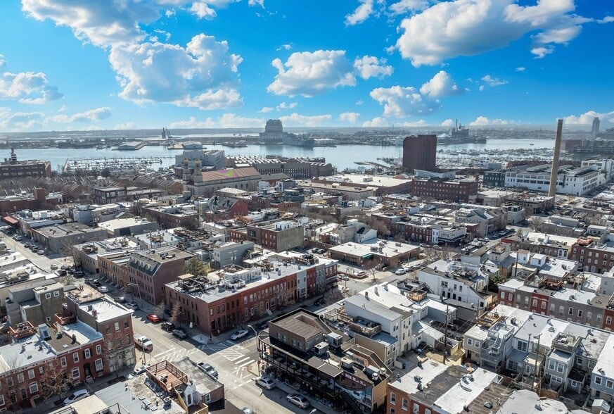 Canton|Waterfront Submarket RE+Biz+FF&E+Liq Lic - Retail, Baltimore, MD for sale - Primary Photo - Image 1 of 4