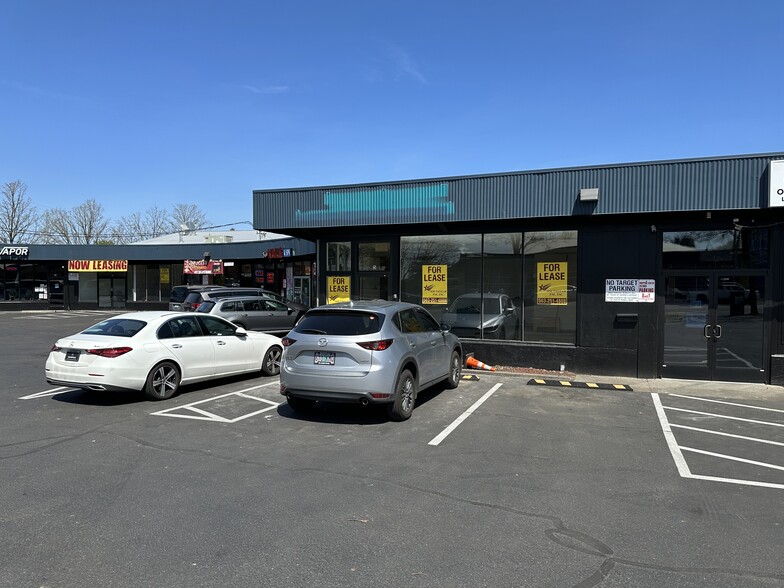 2929 SE Powell Blvd, Portland, OR for lease - Building Photo - Image 2 of 3