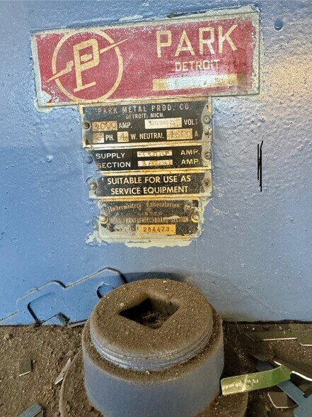 34401 Commerce Rd, Fraser, MI à louer - Photo du bâtiment - Image 2 de 30