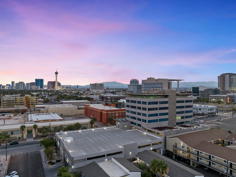 701 Bridger Ave, Las Vegas, NV for sale - Building Photo - Image 3 of 16