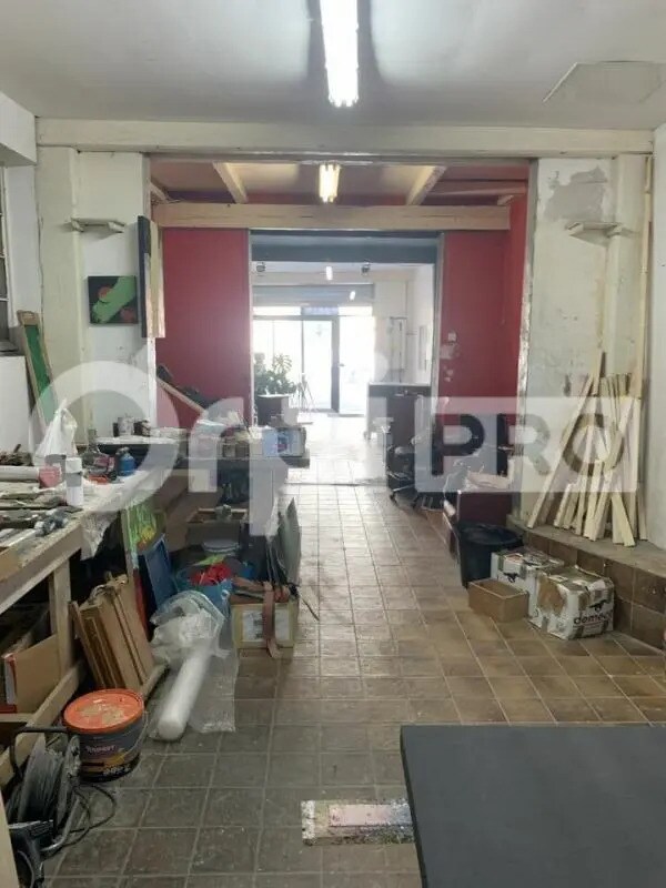Retail in Bordeaux for lease Interior Photo- Image 1 of 6