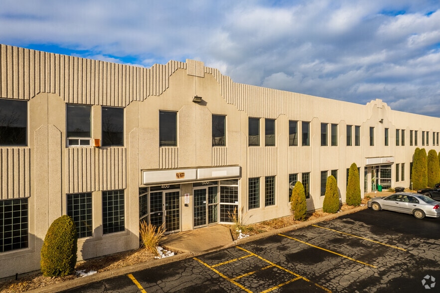 715 Rue Delage, Longueuil, QC à louer - Photo du bâtiment - Image 3 de 7