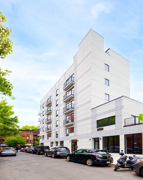 28 Spencer Place, Brooklyn, NY for lease - Building Photo - Image 2 of 3
