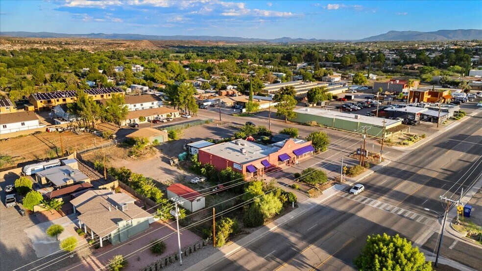 297 S Main St, Cottonwood, AZ à vendre - Photo du bâtiment - Image 2 de 24