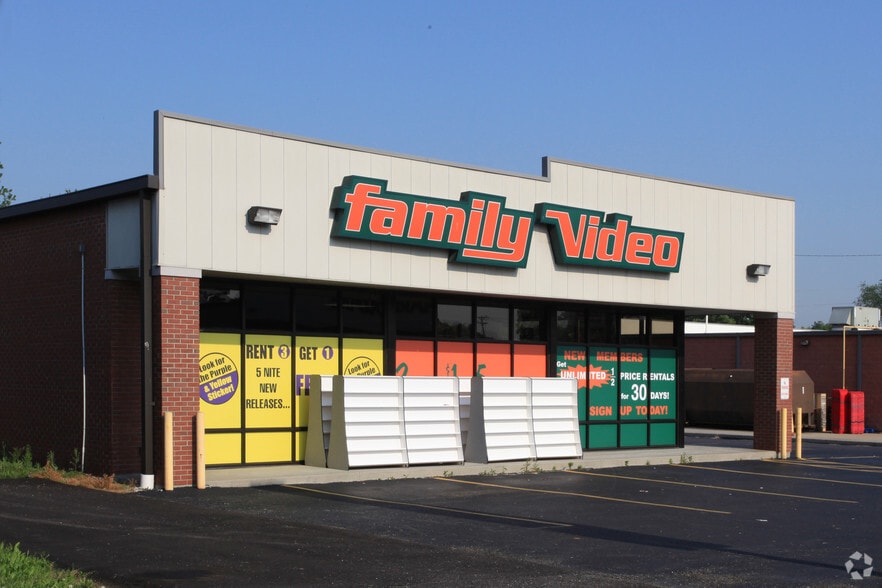 200 S Gardner St, Scottsburg, IN for lease - Building Photo - Image 3 of 3