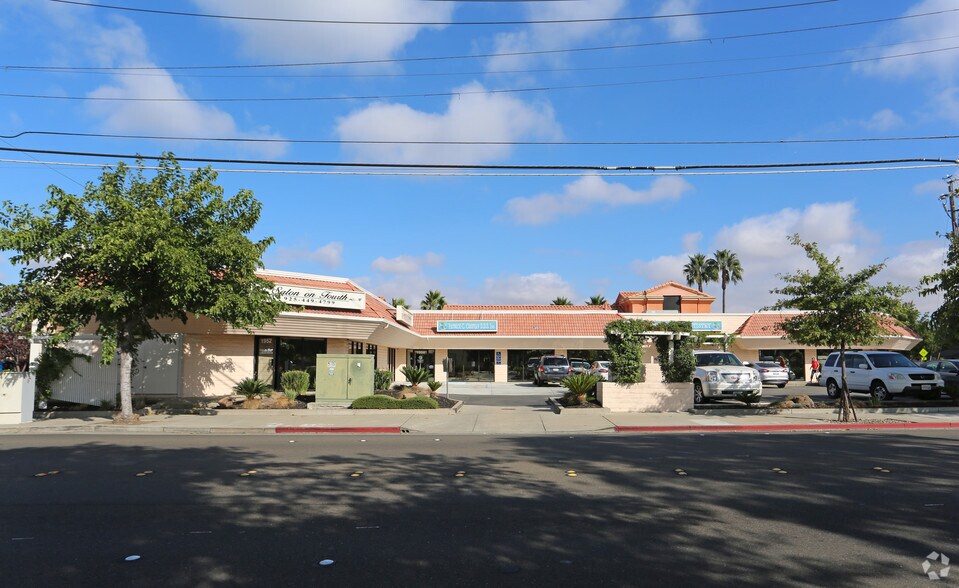 1952-1988 4th St, Livermore, CA à louer - Photo du bâtiment - Image 3 de 5