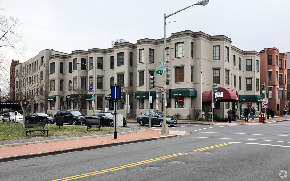 201 Massachusetts Ave NE, Washington, DC for lease - Primary Photo - Image 1 of 74