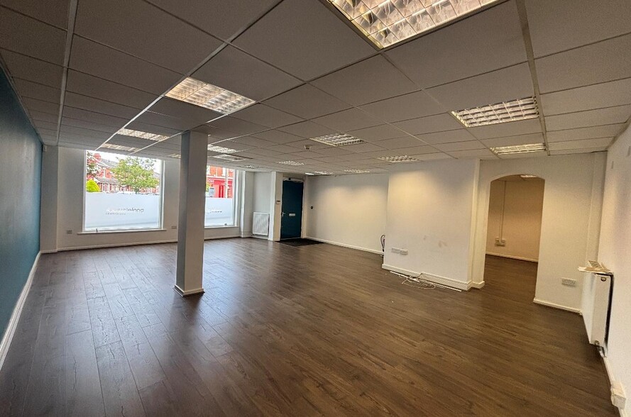 222-224 Nantwich Rd, Crewe for sale - Interior Photo - Image 3 of 7
