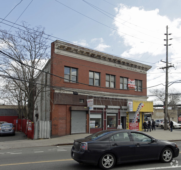 2146-2156 Mott Ave, Far Rockaway, NY for lease - Building Photo - Image 2 of 2