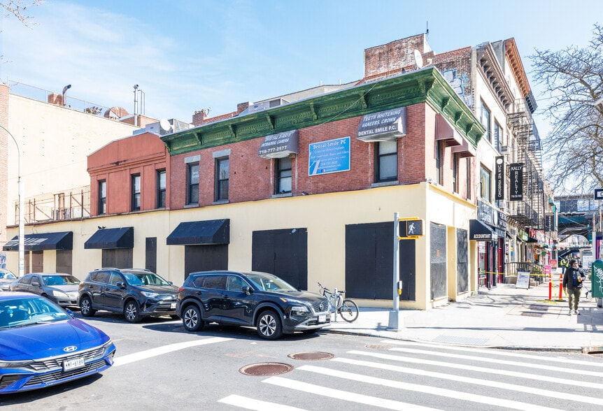 30-01 30th Ave, Astoria, NY for sale - Building Photo - Image 1 of 12