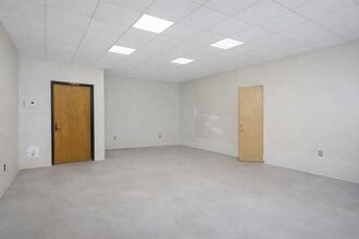 1701 E 1st St, Chandler, OK for lease Interior Photo- Image 2 of 4