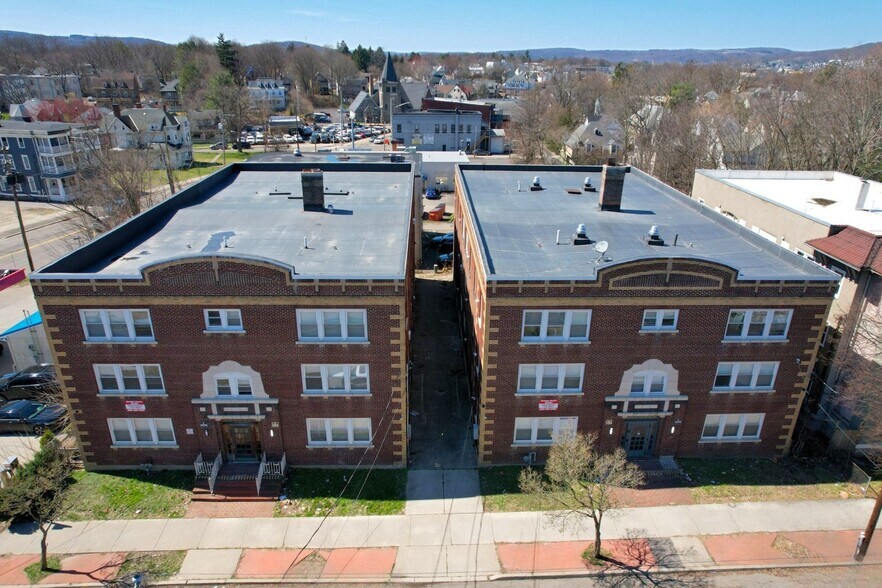 1 Mather St, Binghamton, NY à vendre - Photo du bâtiment - Image 2 de 21