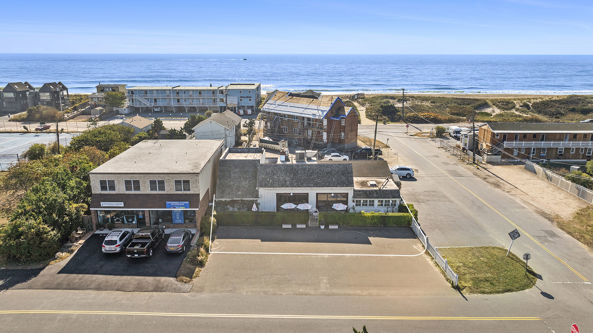 4 S Elmwood Ave, Montauk, NY à vendre Photo du bâtiment- Image 1 de 31