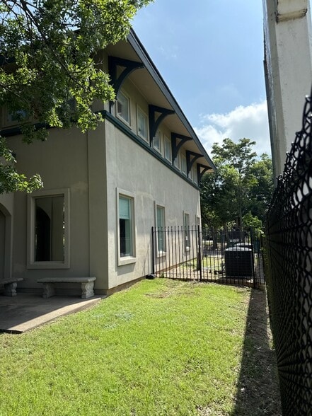 421 N Sam Rayburn Fwy, Sherman, TX for lease - Building Photo - Image 3 of 5