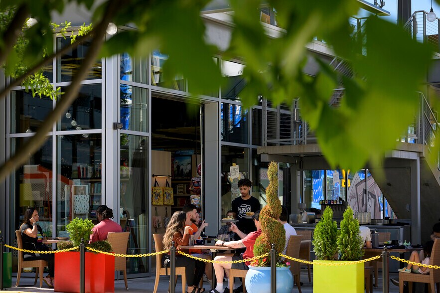 6000 Merriweather Dr, Columbia, MD à louer - Photo du bâtiment - Image 3 de 13