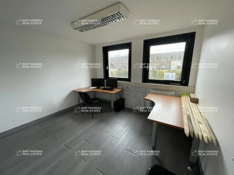 Bureau dans Saint-Avertin à louer - Photo du bâtiment - Image 2 de 19