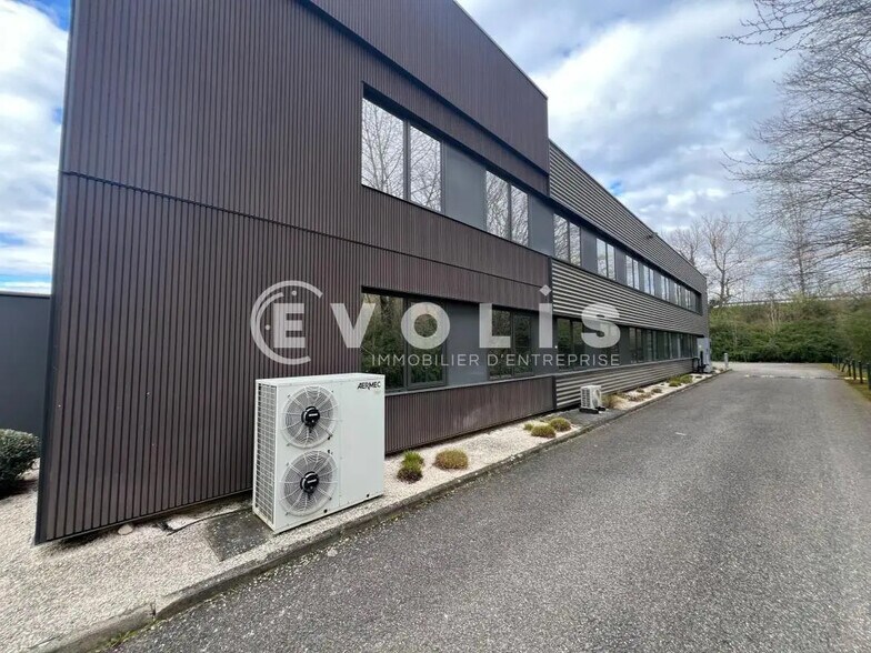 Bureau dans Dardilly à louer - Photo du bâtiment - Image 2 de 6