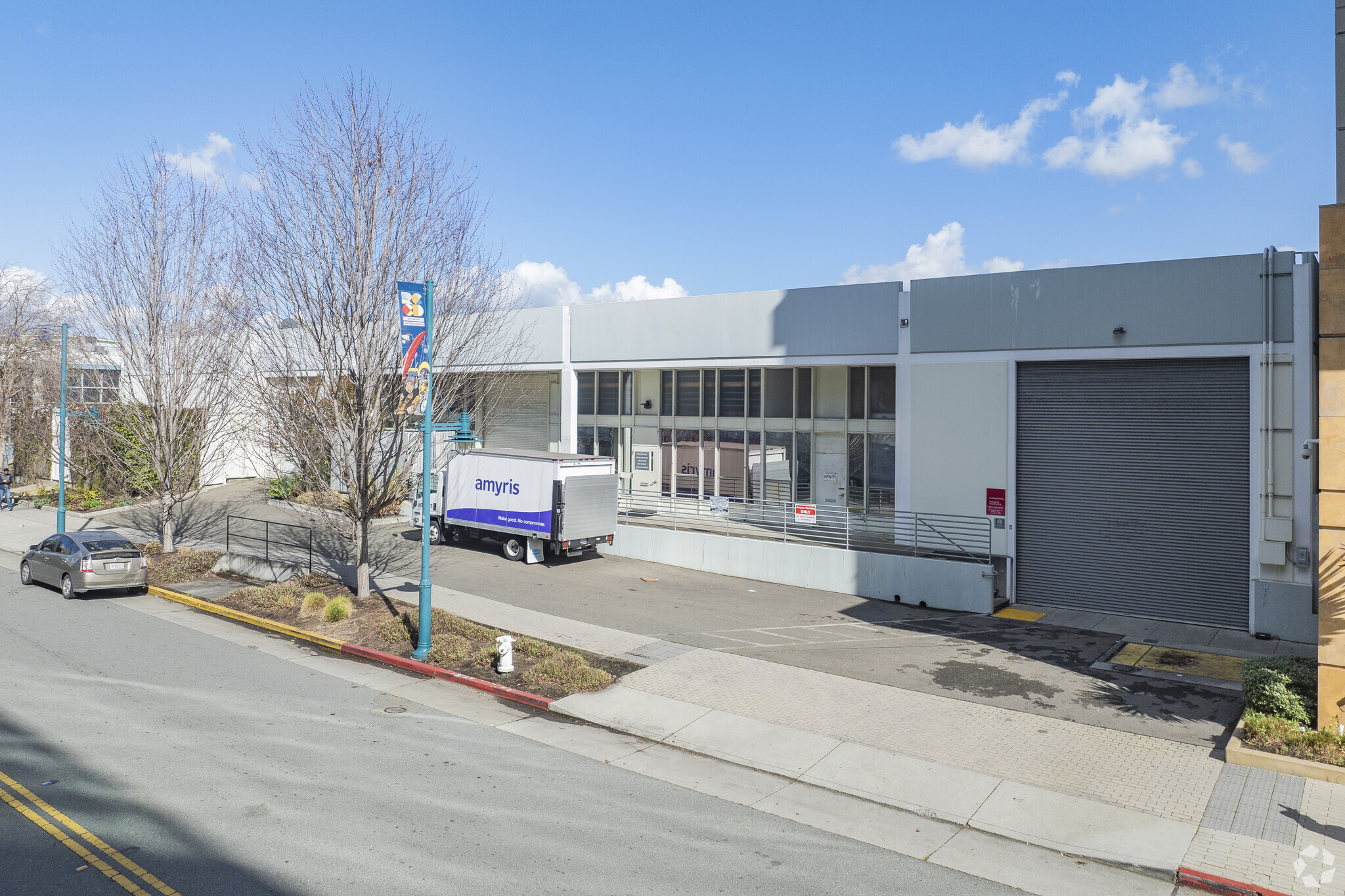 5850-5860 Hollis St, Emeryville, CA for lease Building Photo- Image 1 of 7