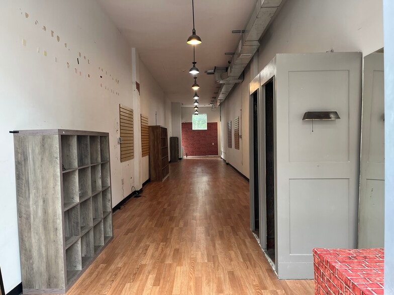 1023 Stuyvesant Ave, Union Township, NJ à louer - Photo du bâtiment - Image 2 de 11