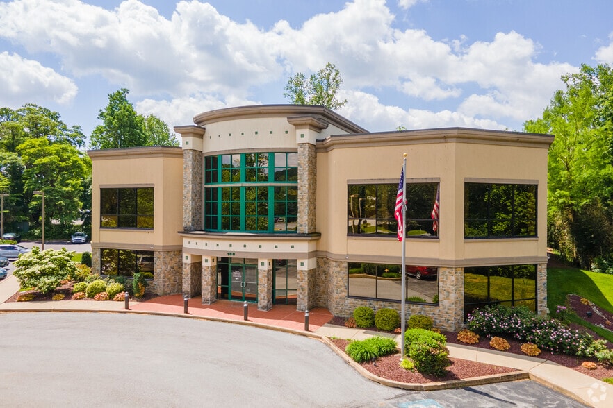 100 Arrandale Blvd, Exton, PA à louer - Photo du bâtiment - Image 1 de 13