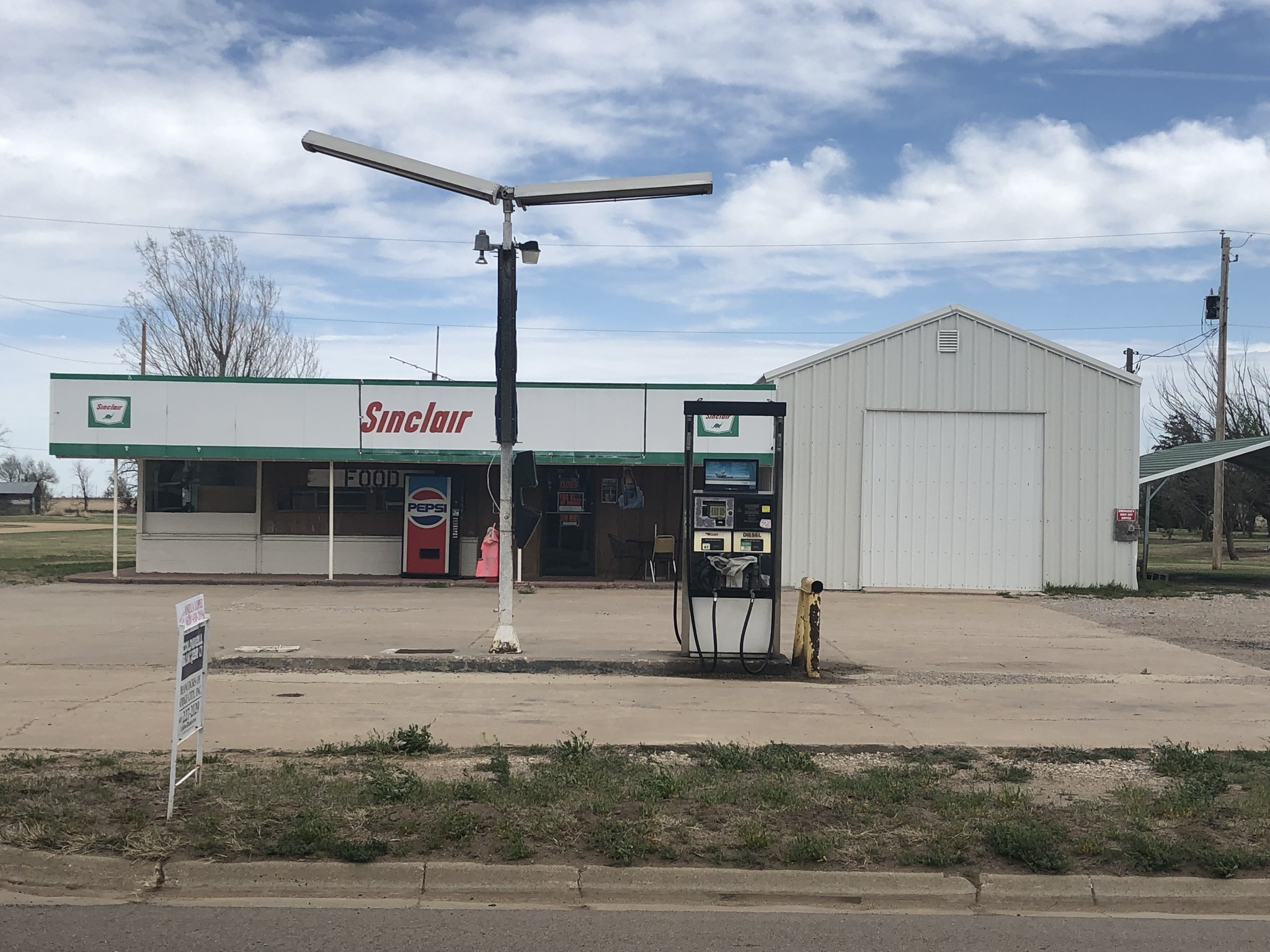 400 3rd St, Englewood, KS for sale Primary Photo- Image 1 of 1