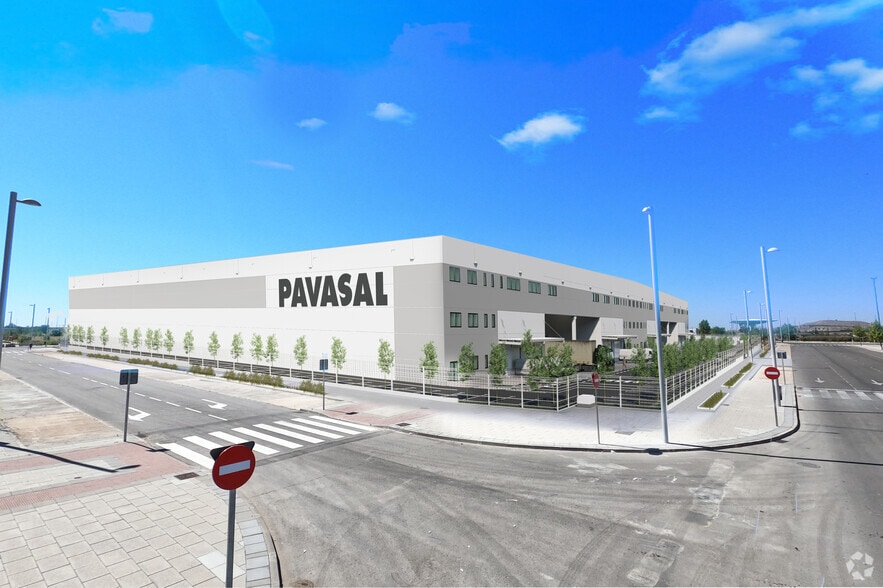 Calle Villa de Milagros, 1, Madrid, Madrid for lease - Building Photo - Image 1 of 26